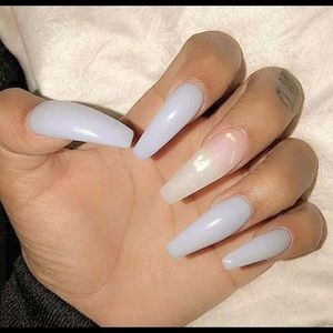 Meet your Posher, Abigail